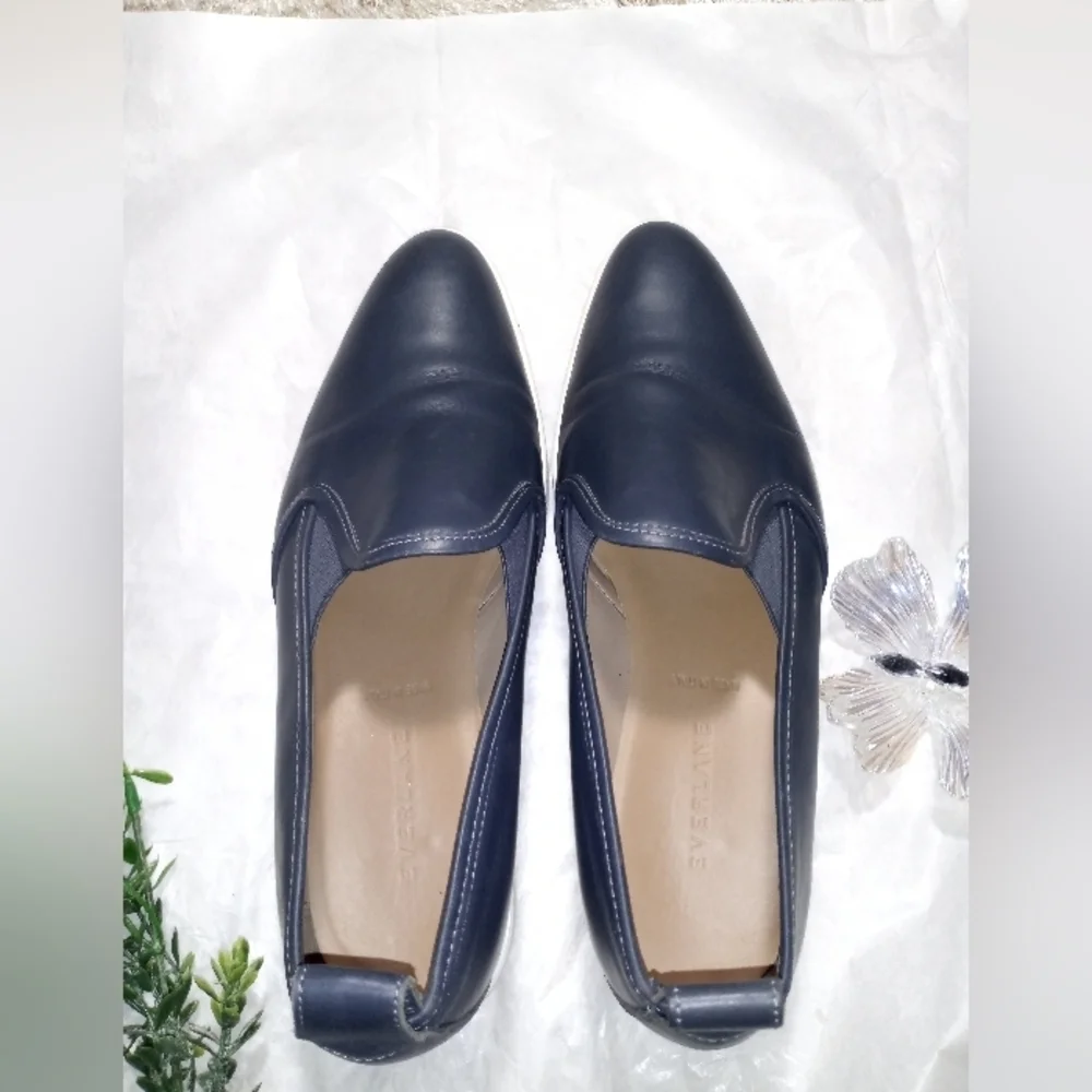 Everlane Blue and White Slip-On Loafers